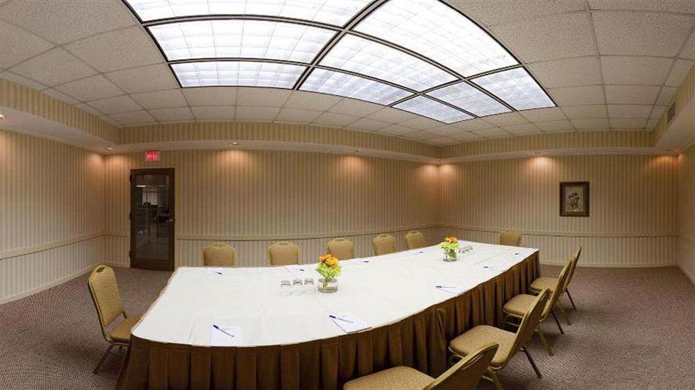 Holiday Inn Express Little Rock-Airport By Ihg Zewnętrze zdjęcie
