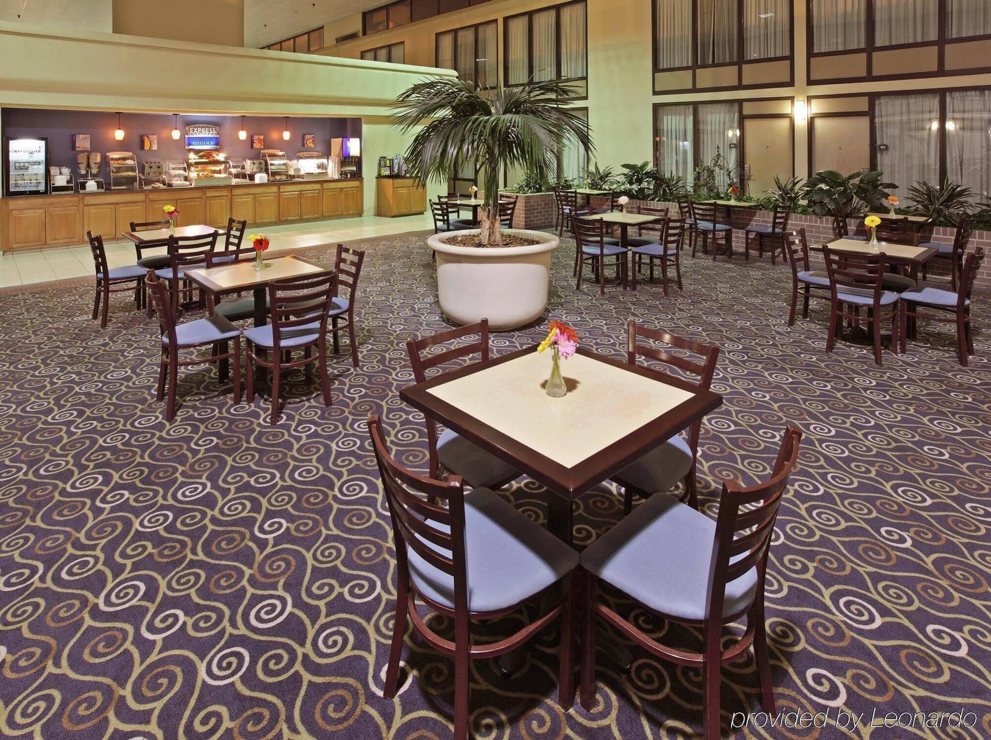 Holiday Inn Express Little Rock-Airport By Ihg Zewnętrze zdjęcie